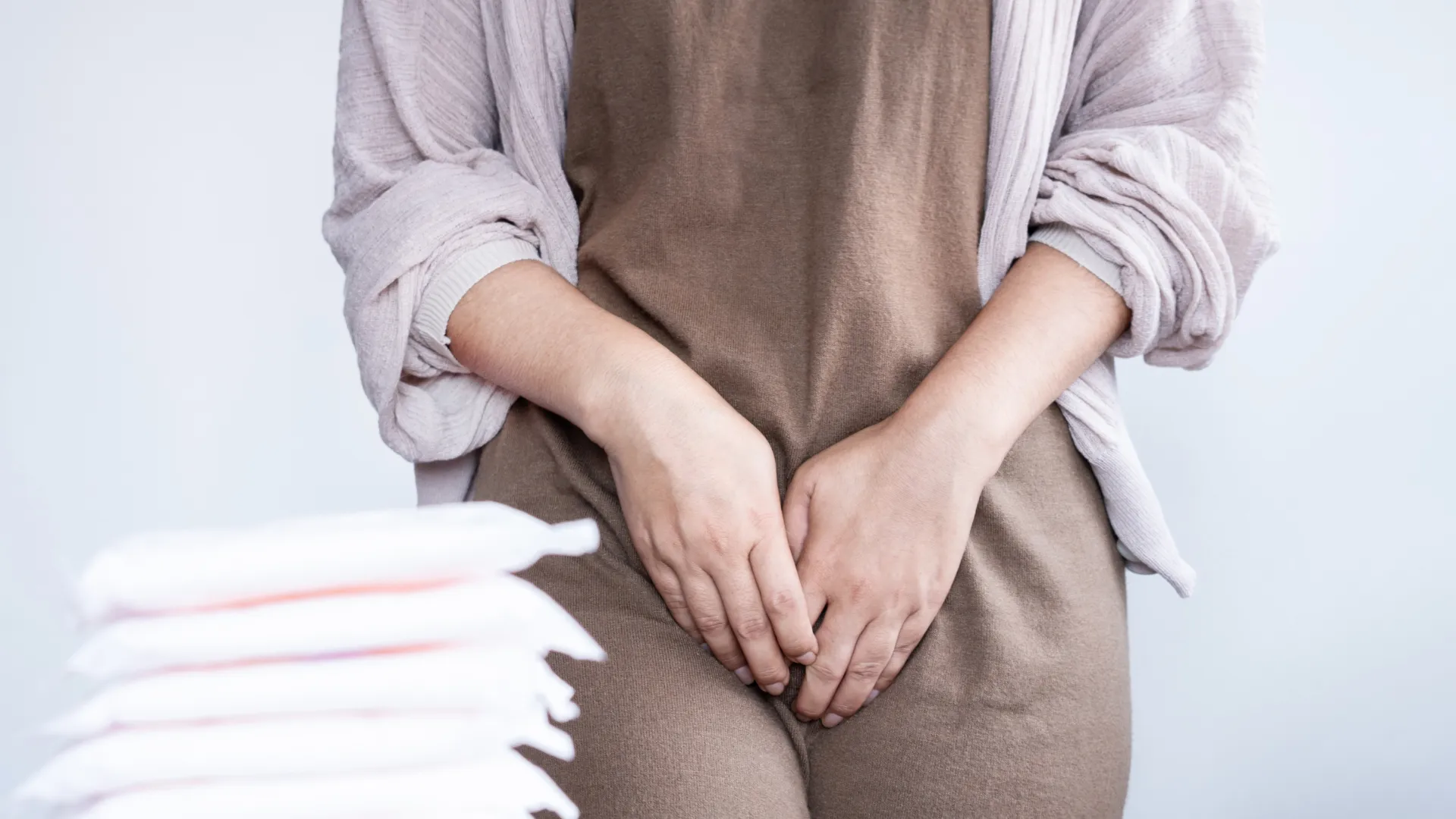 wanita mengalami keputihan tidak normal